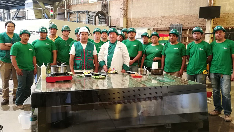 Inauguración de la empresa de vidrio blindex , que cuenta con la nueva y única tecnología en Bolivia INTELGLASS en la ciudad de Santa Cruz, efectuada el día sábado 24 de febrero, en instalaciones de la misma empresa.